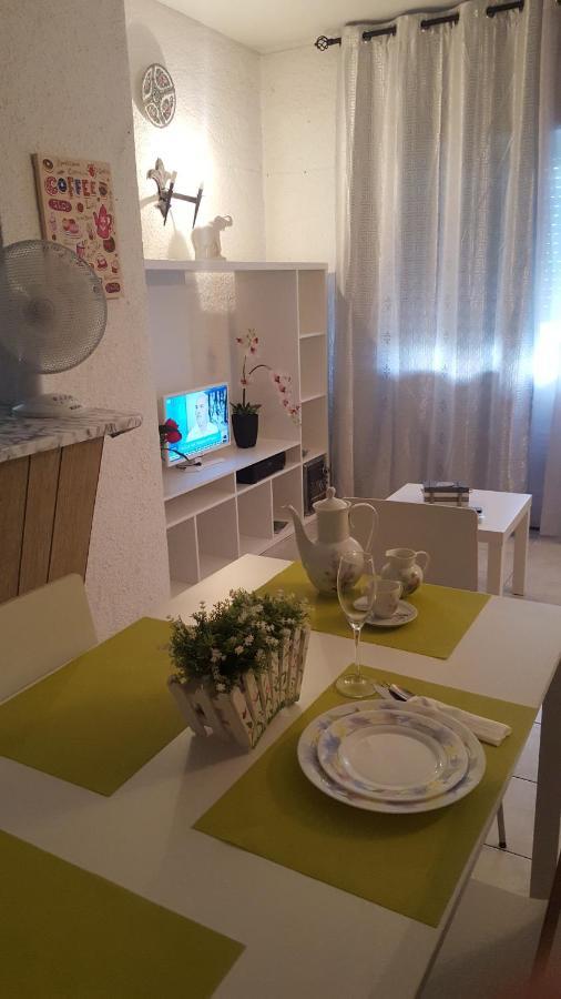 Quarteira Home Beach Ferias Tranquilas A 1Km Da Praia Totalmente Renovado Exterior foto